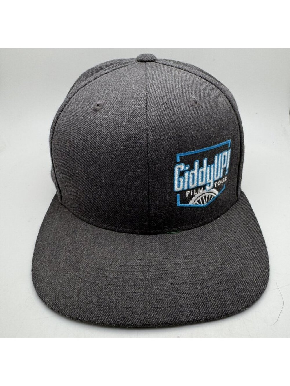 Yupoong The Classics Giddy Up! Film Tour Snapback Hat Flat Brim Adjustable Gray